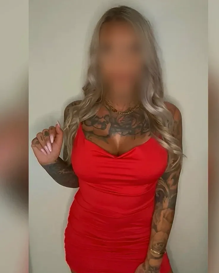 Emilia, 36