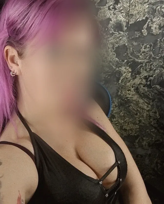 Krista, 37
