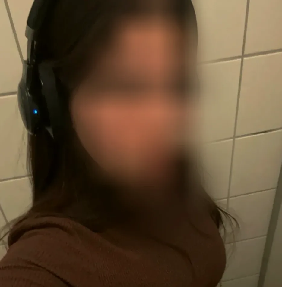 Lilja, 25